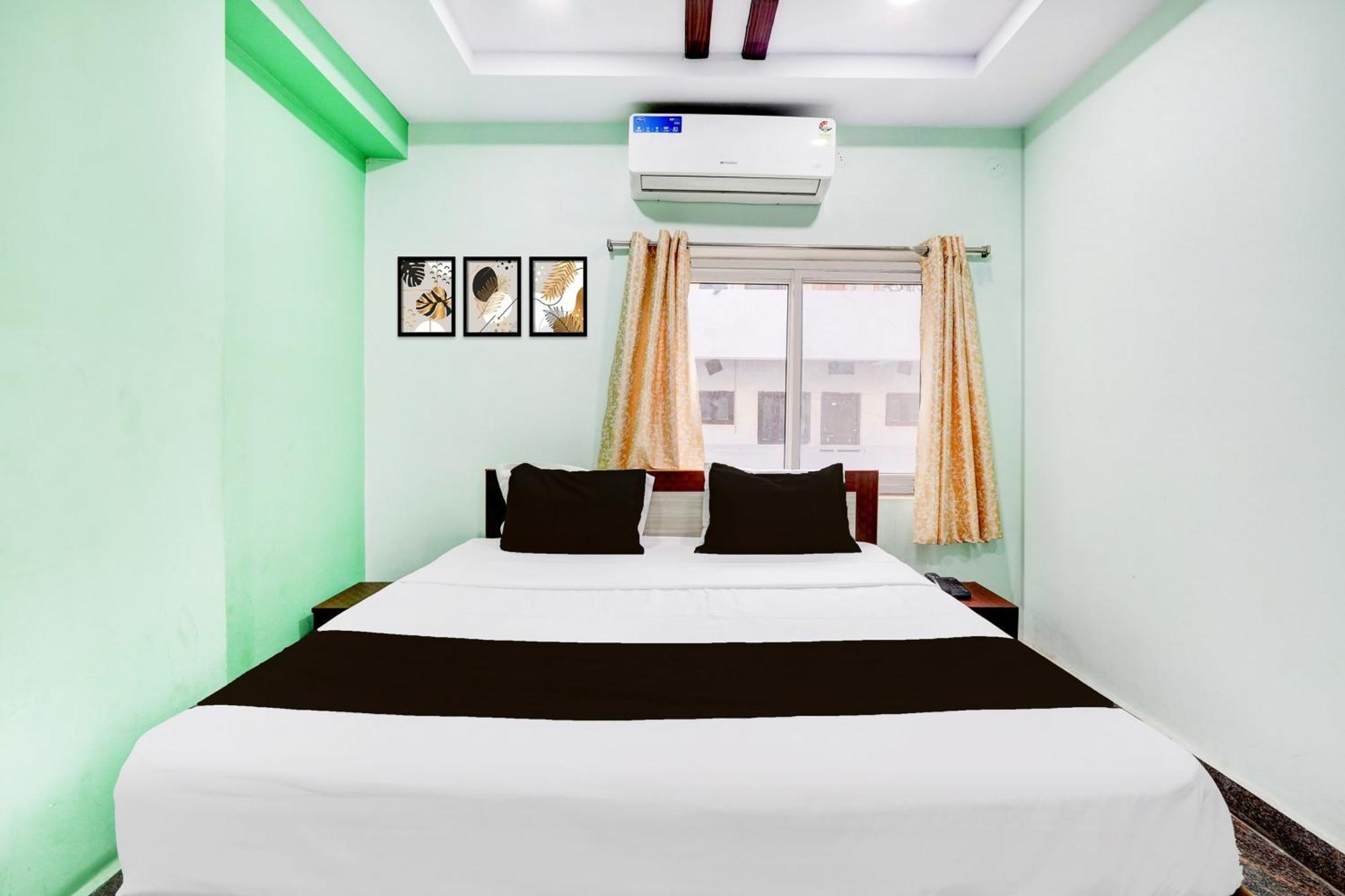 Hotel O Anoos Minarva Hyderabad Exterior photo
